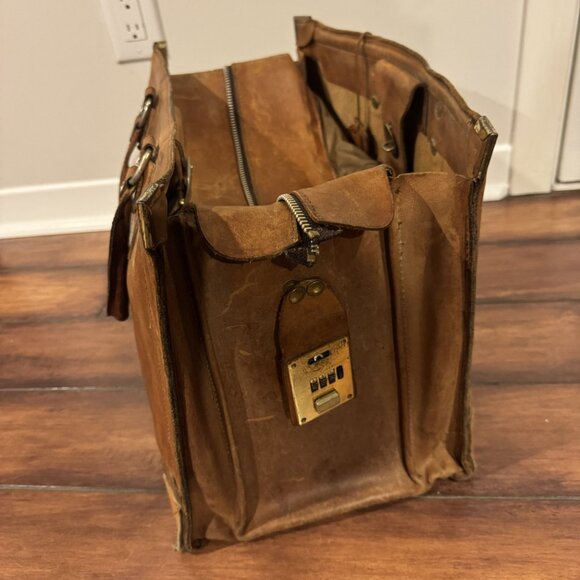 Vintage Brown Leather Carry Bag / Small Suitcase – Early 20th Century Charm - Picture 2 of 9